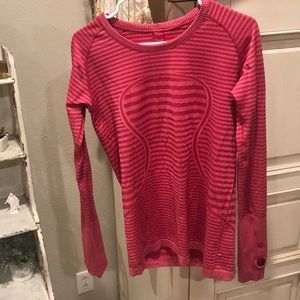 Lululemon Swiftly Tech Long Sleeve